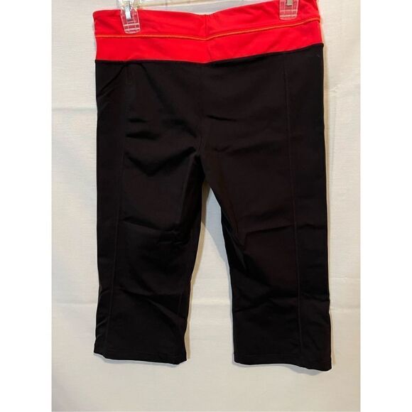 Capris , cropped leggings - Picture 2 of 8